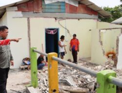 Rumah Warga Mentigi Laut Roboh Diterjang Cuaca Ekstrem, Sekda Bintan Turun Langsung Tinjau Lokasi