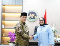 Kemenag Pastikan Seluruh Santri Akan Dapat Program Makan Bergizi Gratis